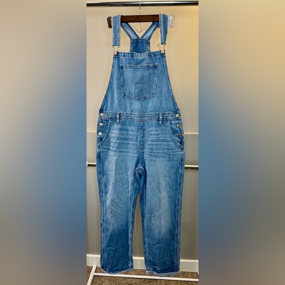 American Eagle Outfitters Pants - American Eagle Outfitters Classic Denim Overalls